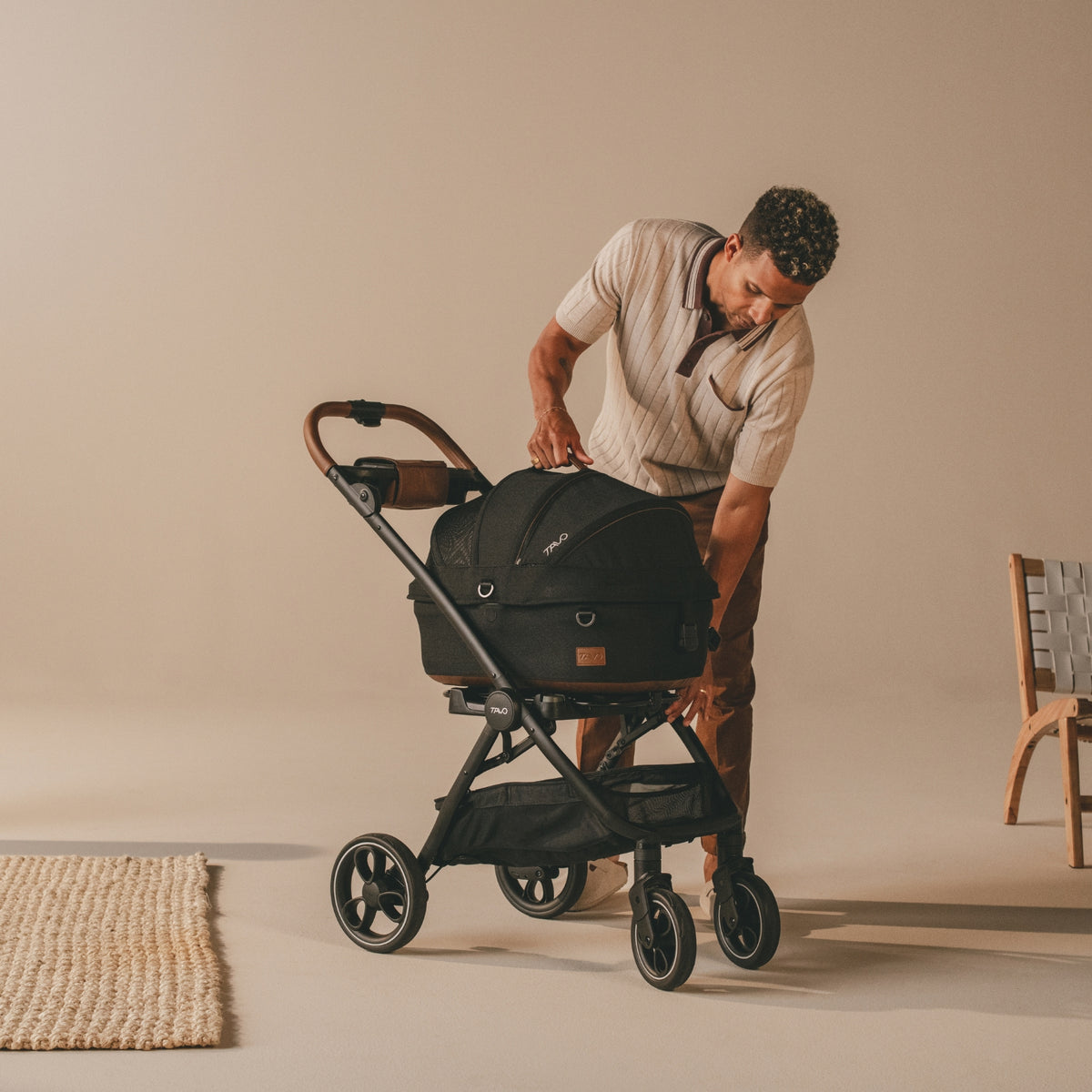 Tavo Meave Flex (flex handle) with Isofix Base (without stroller)