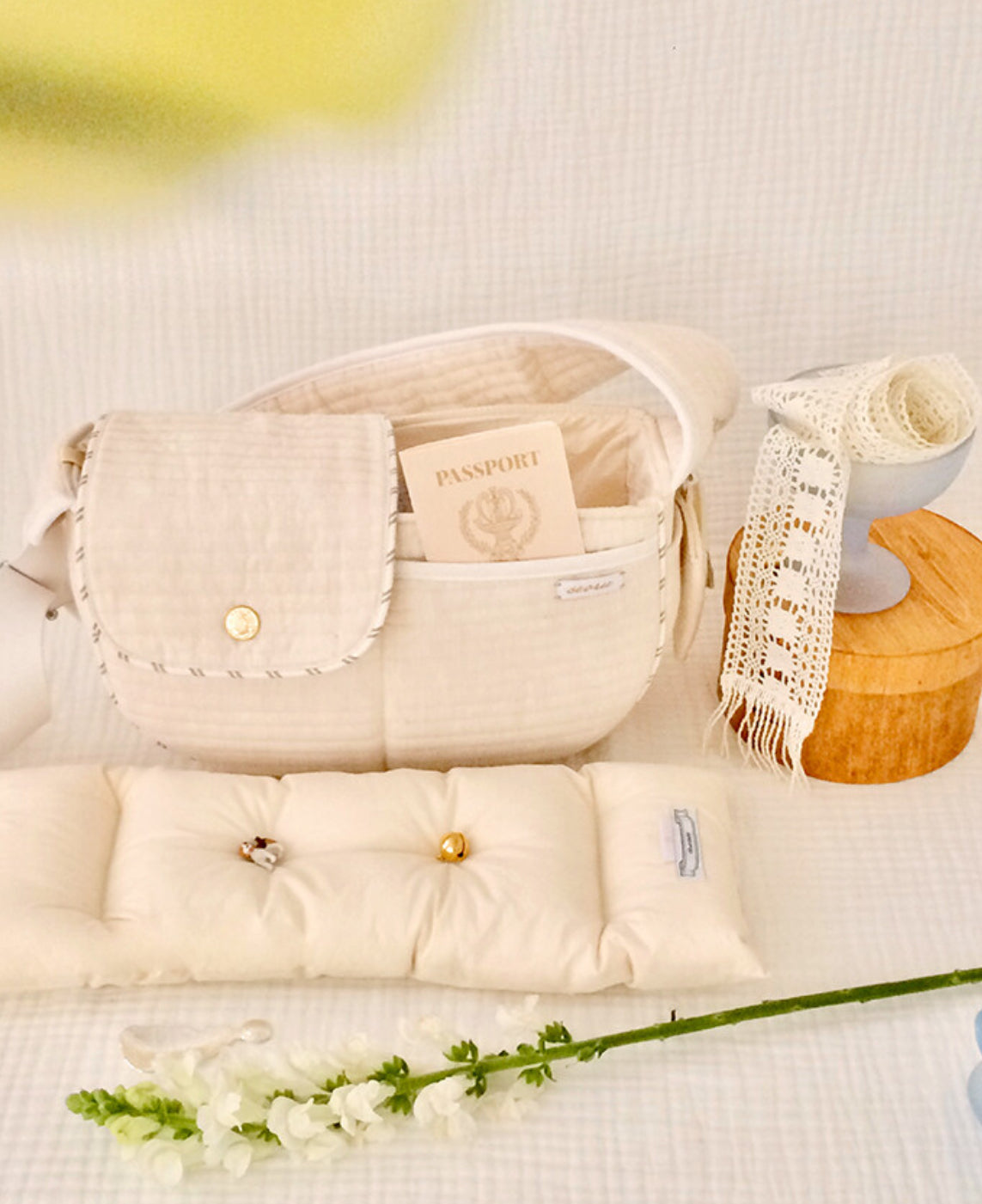 Seoru-Classic shell pet bag: M beige) [Seoru-经典SlingBag单肩包:M号米白] image 2