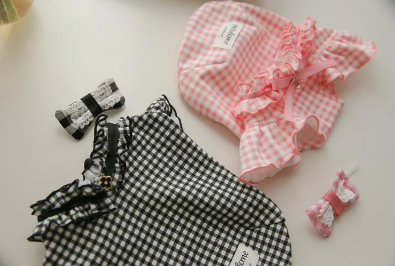 Pets&Me Plaid Blouse with Hairpin[韩国Pets&Me田园格子风荷叶边小衬衫带发夹] image 2