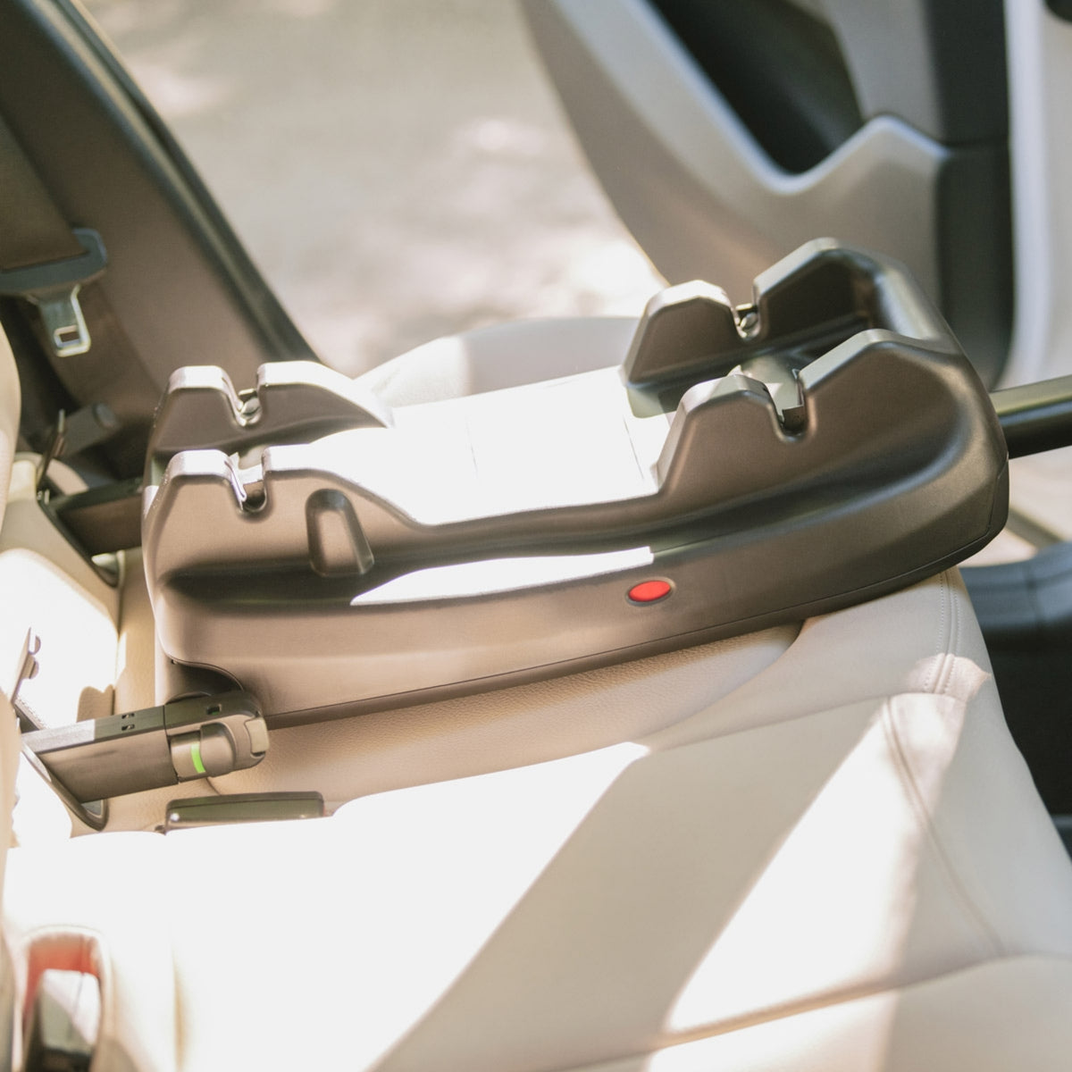 Tavo ISOFIX Car Seat Base For Maeve