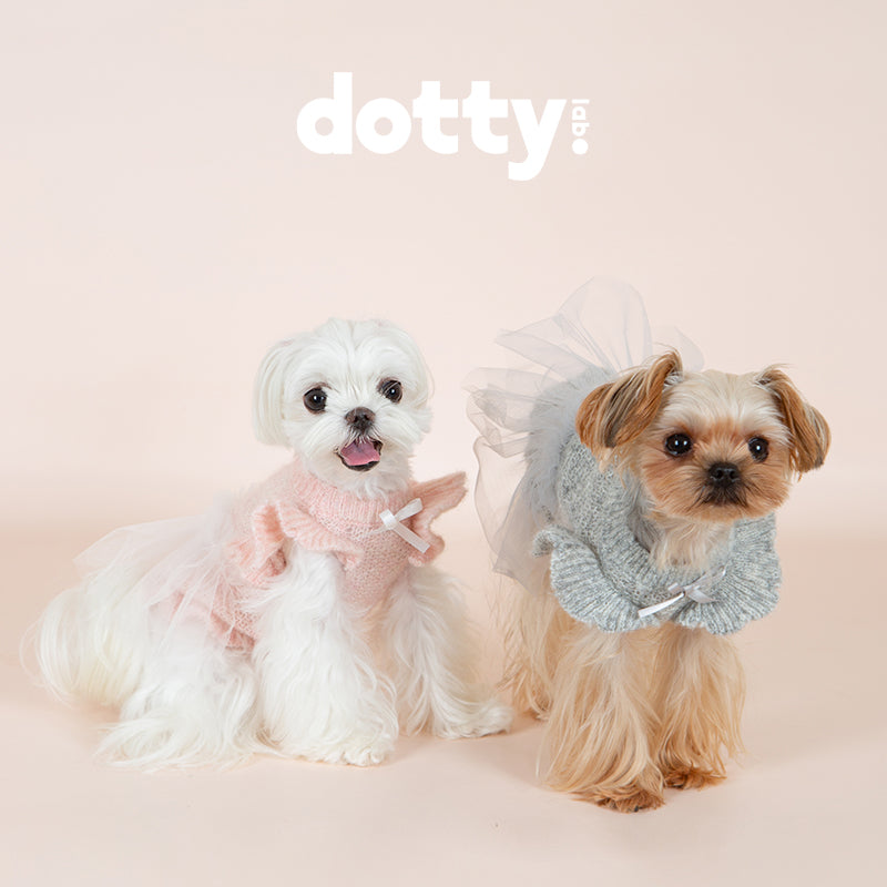 Dotty Lab Lotus leaf sleeve puff sweater image 0